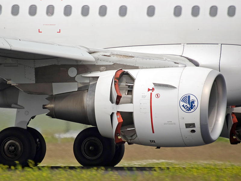 航空機の逆推力装置